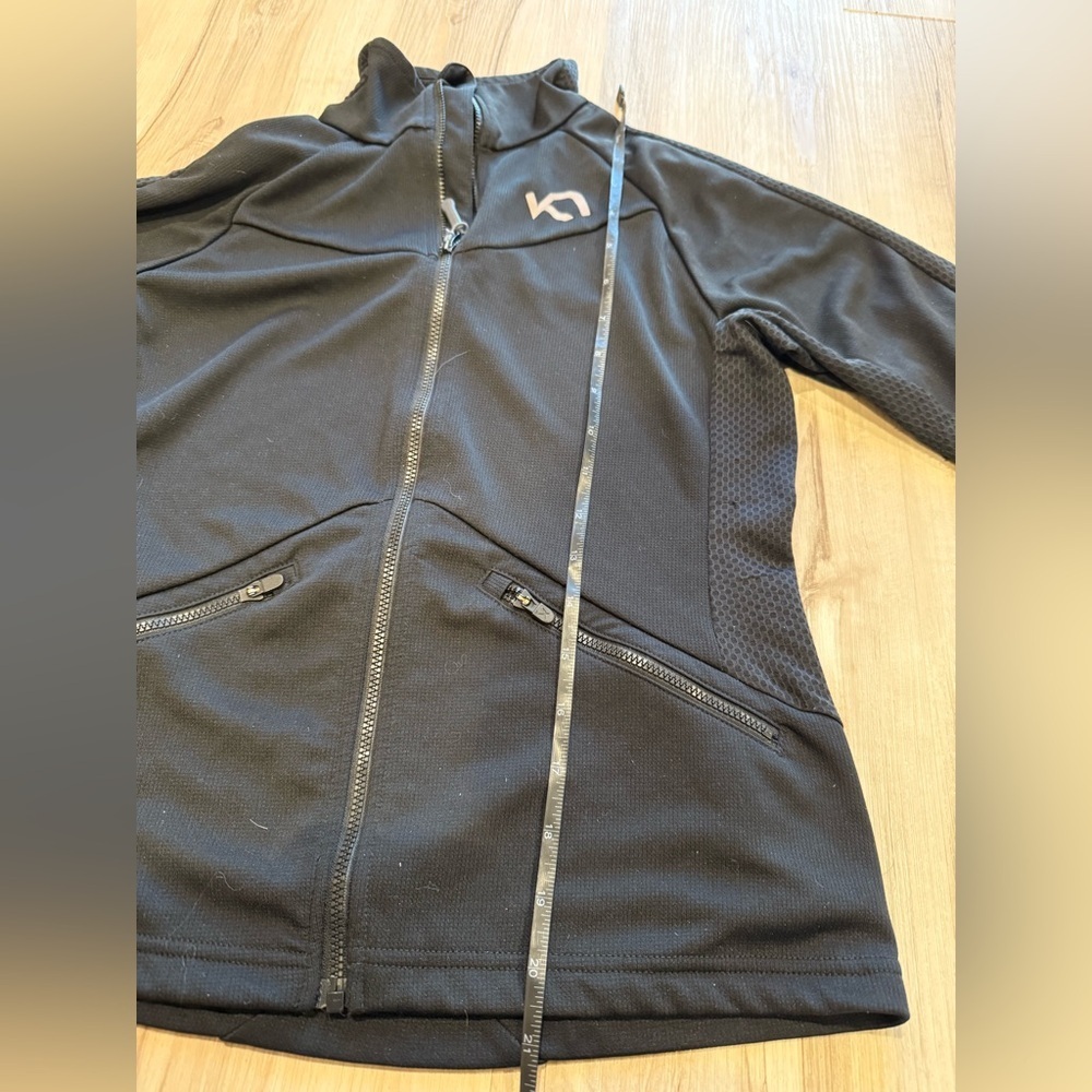 Kari Traa full zip with pockets , fits like xs - size tag is gone - Picture 5 of 7